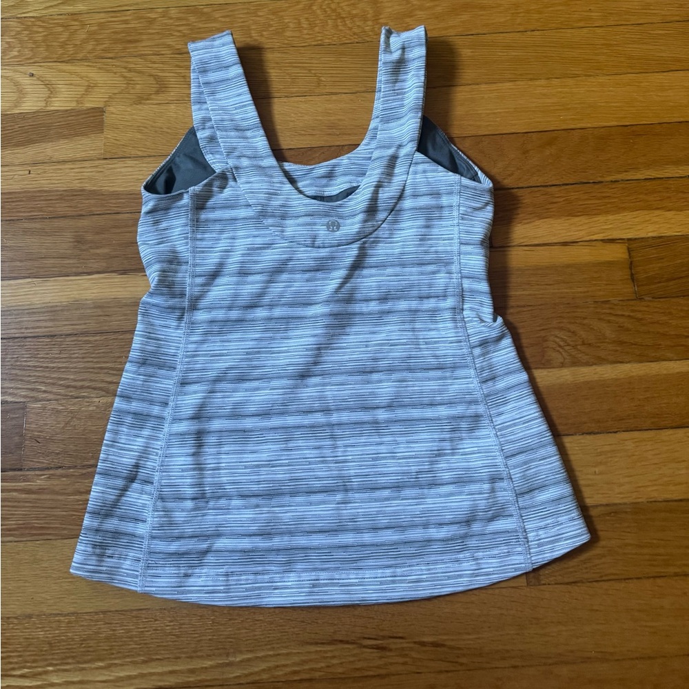 Lululemon tank top